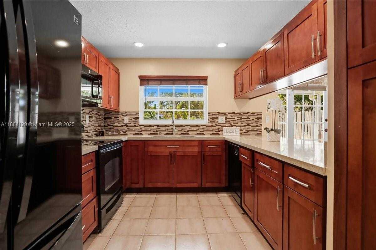 Small Image of 11230 SOUTH WEST 59TH PL, Cooper City Number 11