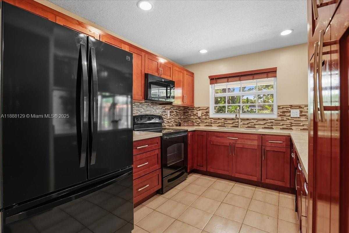 Small Image of 11230 SOUTH WEST 59TH PL, Cooper City Number 12