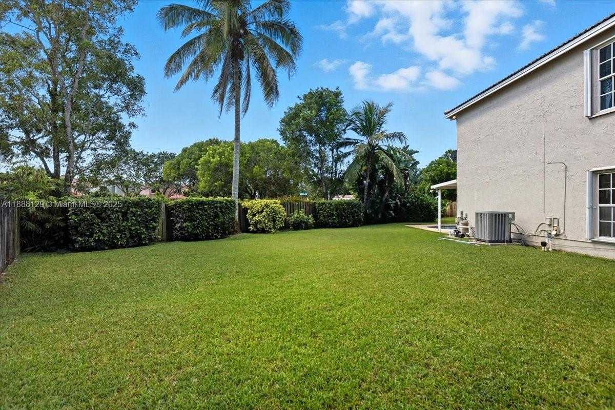 Small Image of 11230 SOUTH WEST 59TH PL, Cooper City Number 37
