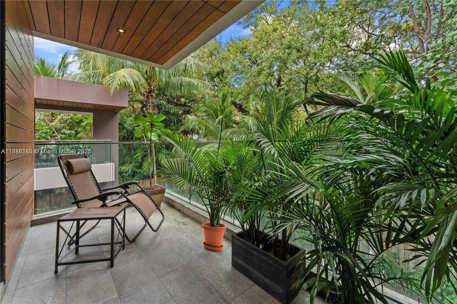Small Image of 2803 CRYSTAL CT, Coconut Grove Number 19