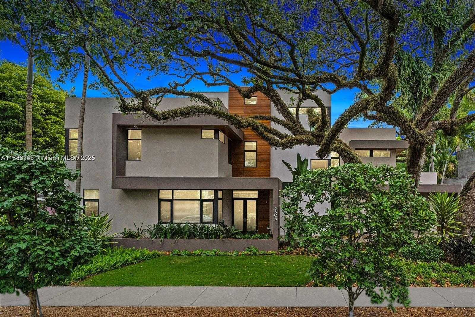 Small Image of 2803 CRYSTAL CT, Coconut Grove Number 5
