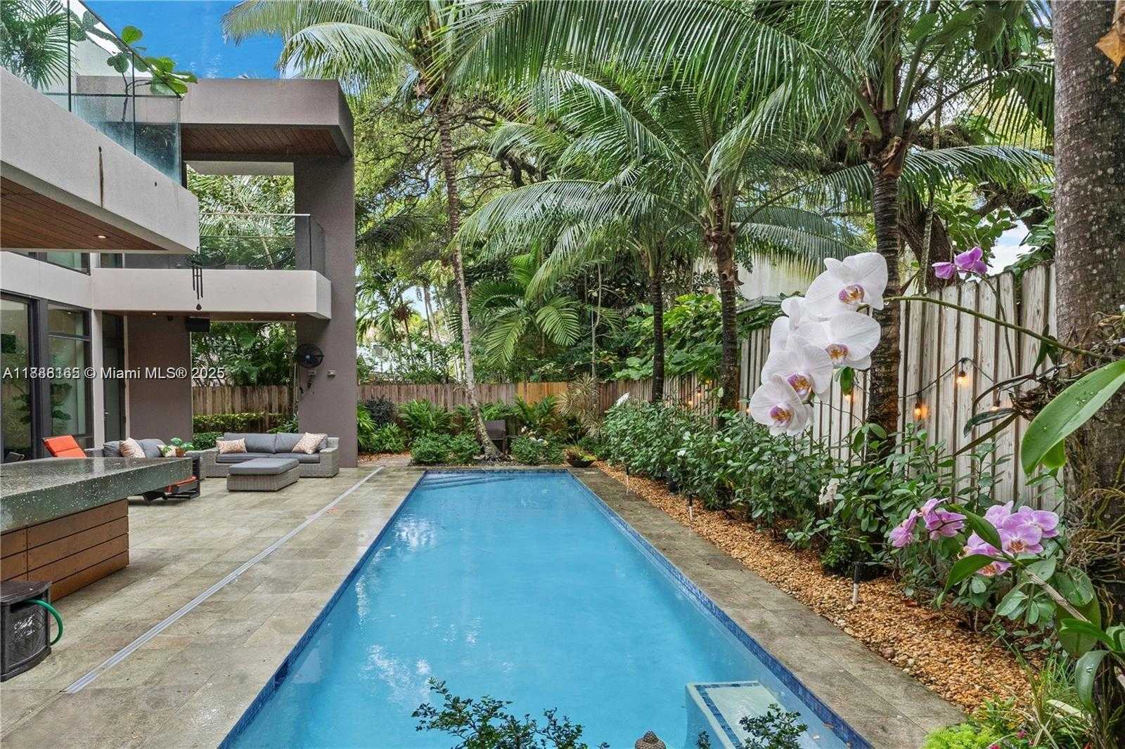 Small Image of 2803 CRYSTAL CT, Coconut Grove Number 6