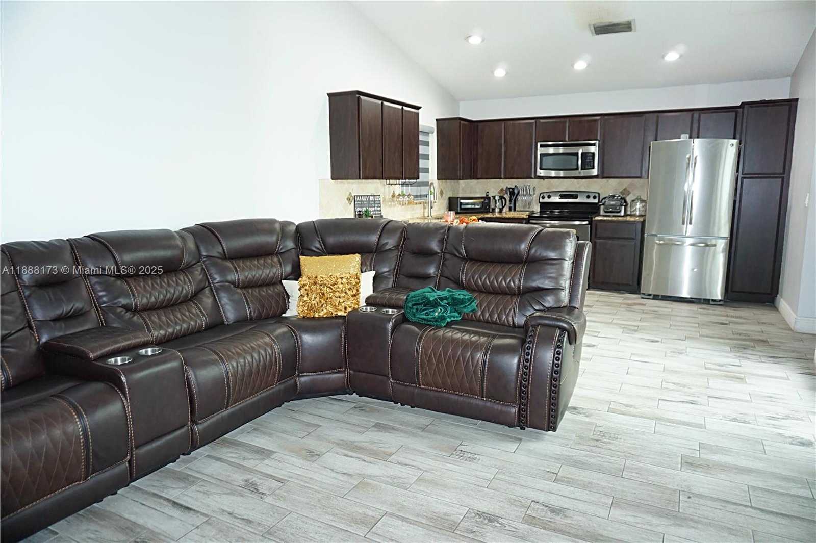 Small Image of 7952 NORTH WEST 51ST CT, Lauderhill Number 15