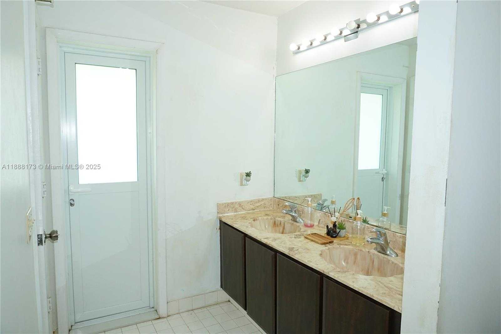 Small Image of 7952 NORTH WEST 51ST CT, Lauderhill Number 19