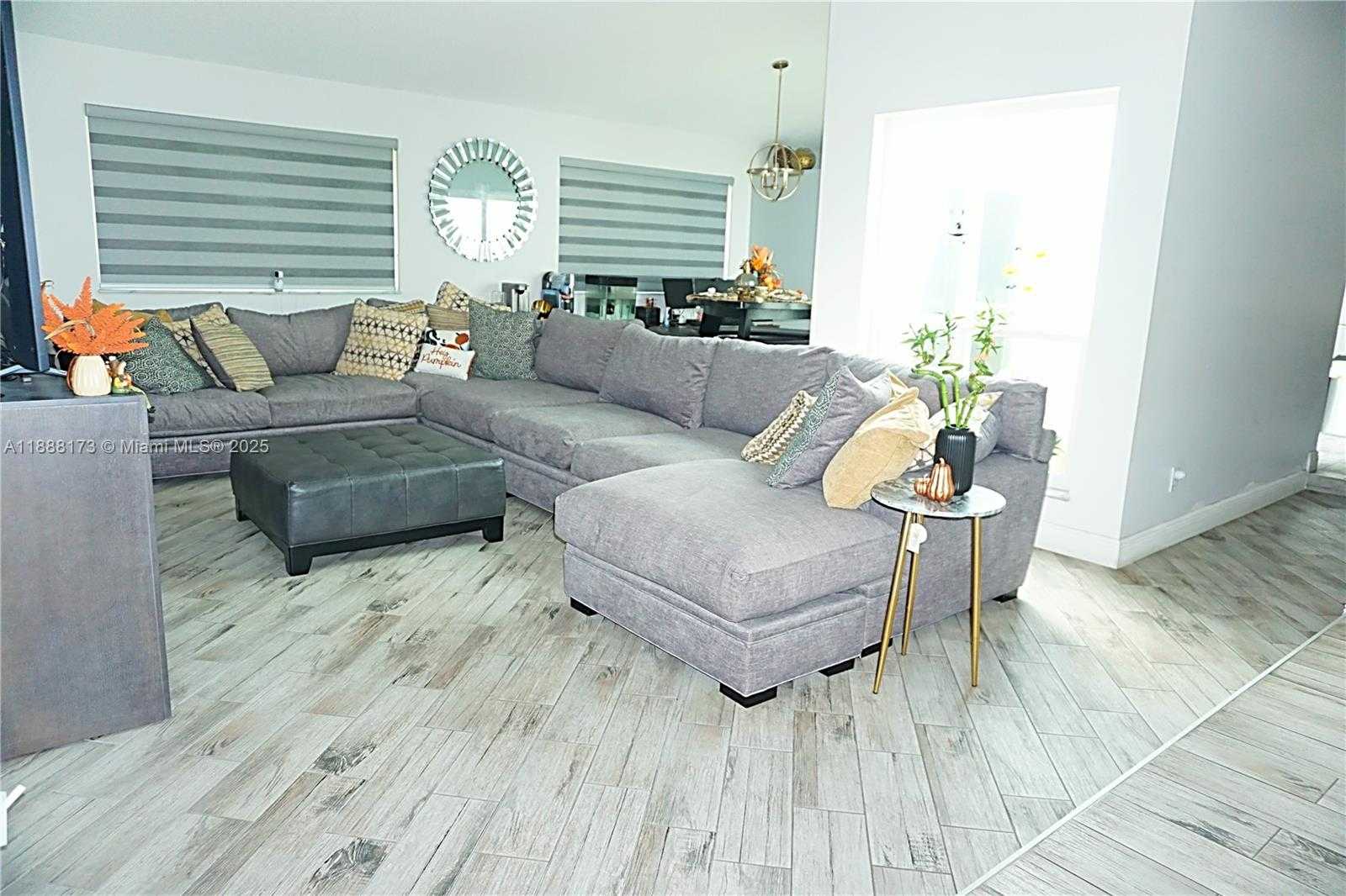 Small Image of 7952 NORTH WEST 51ST CT, Lauderhill Number 5