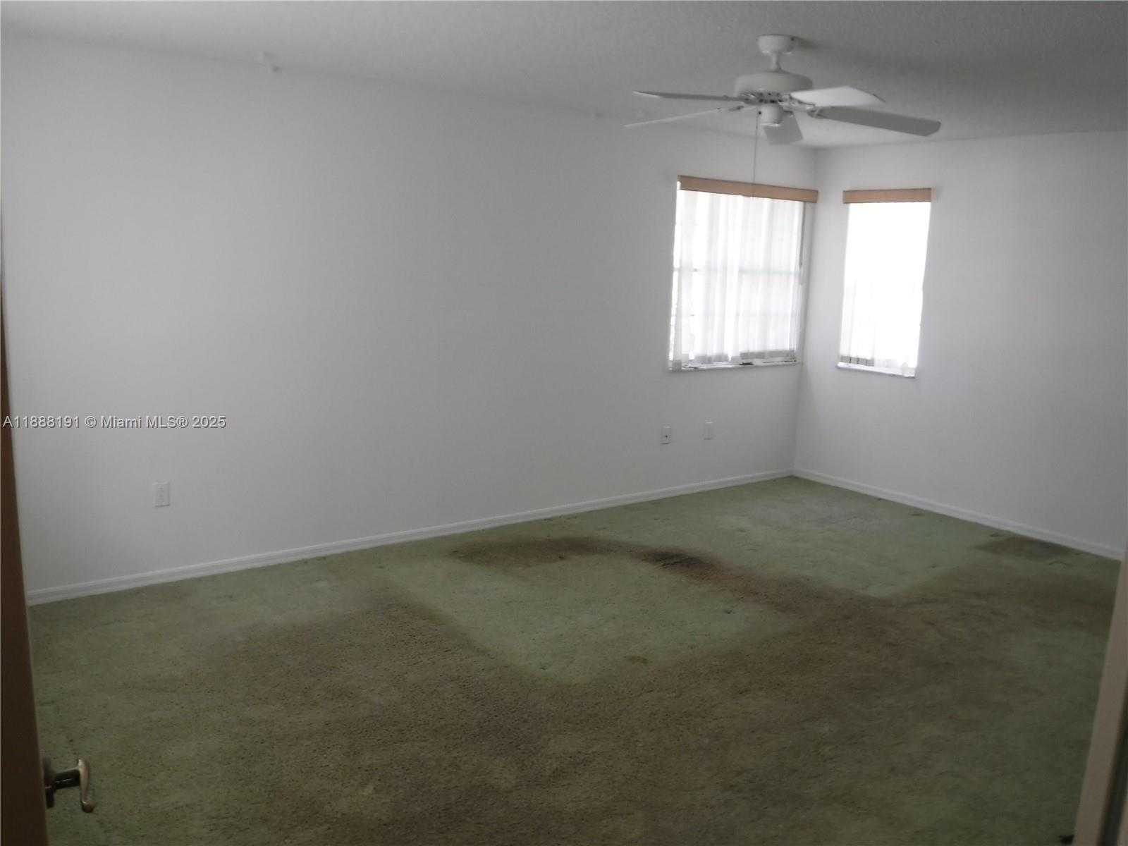 Small Image of 10889 SOUTH WEST 149TH PL, Miami Number 28