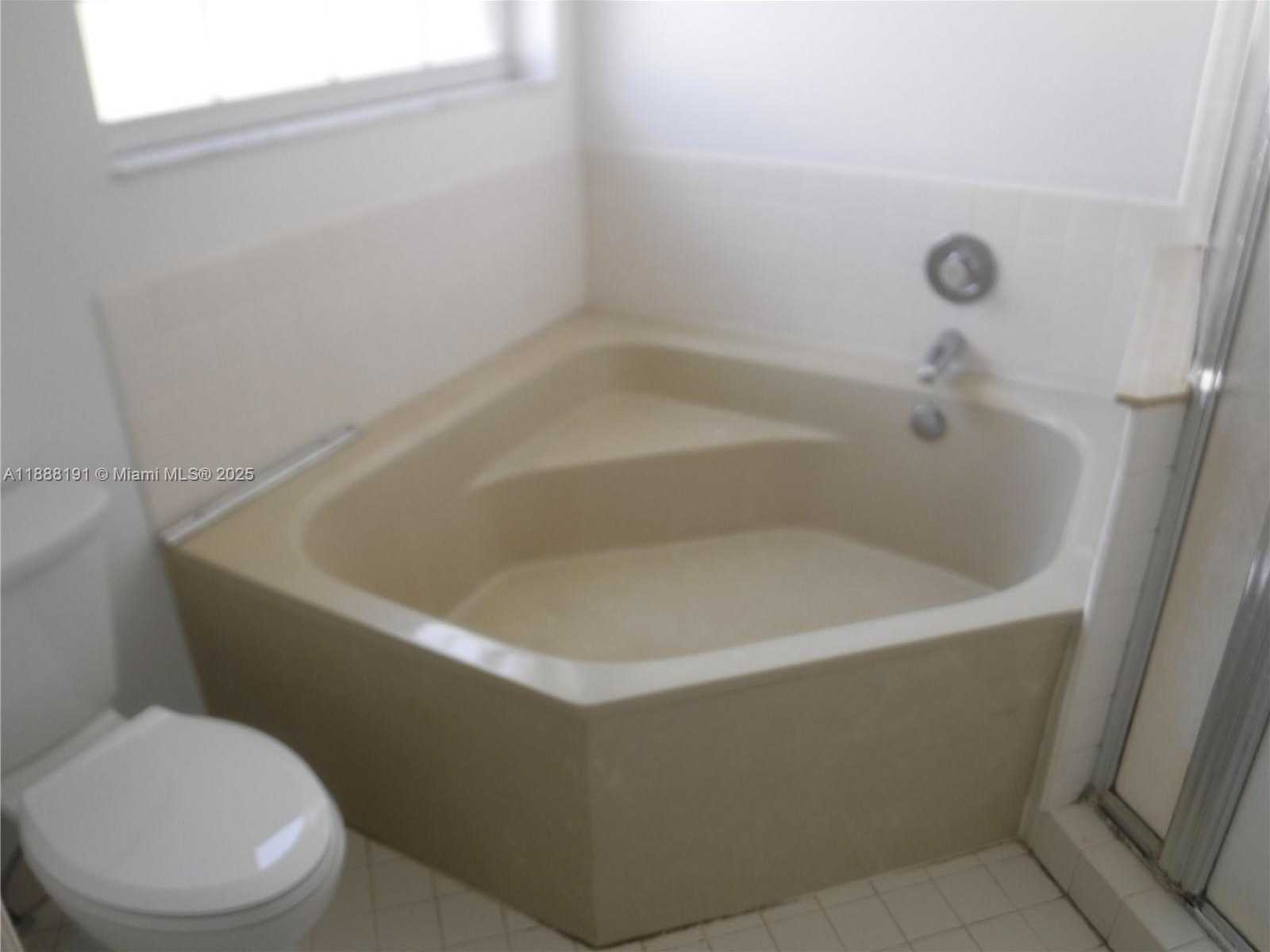 Small Image of 10889 SOUTH WEST 149TH PL, Miami Number 30