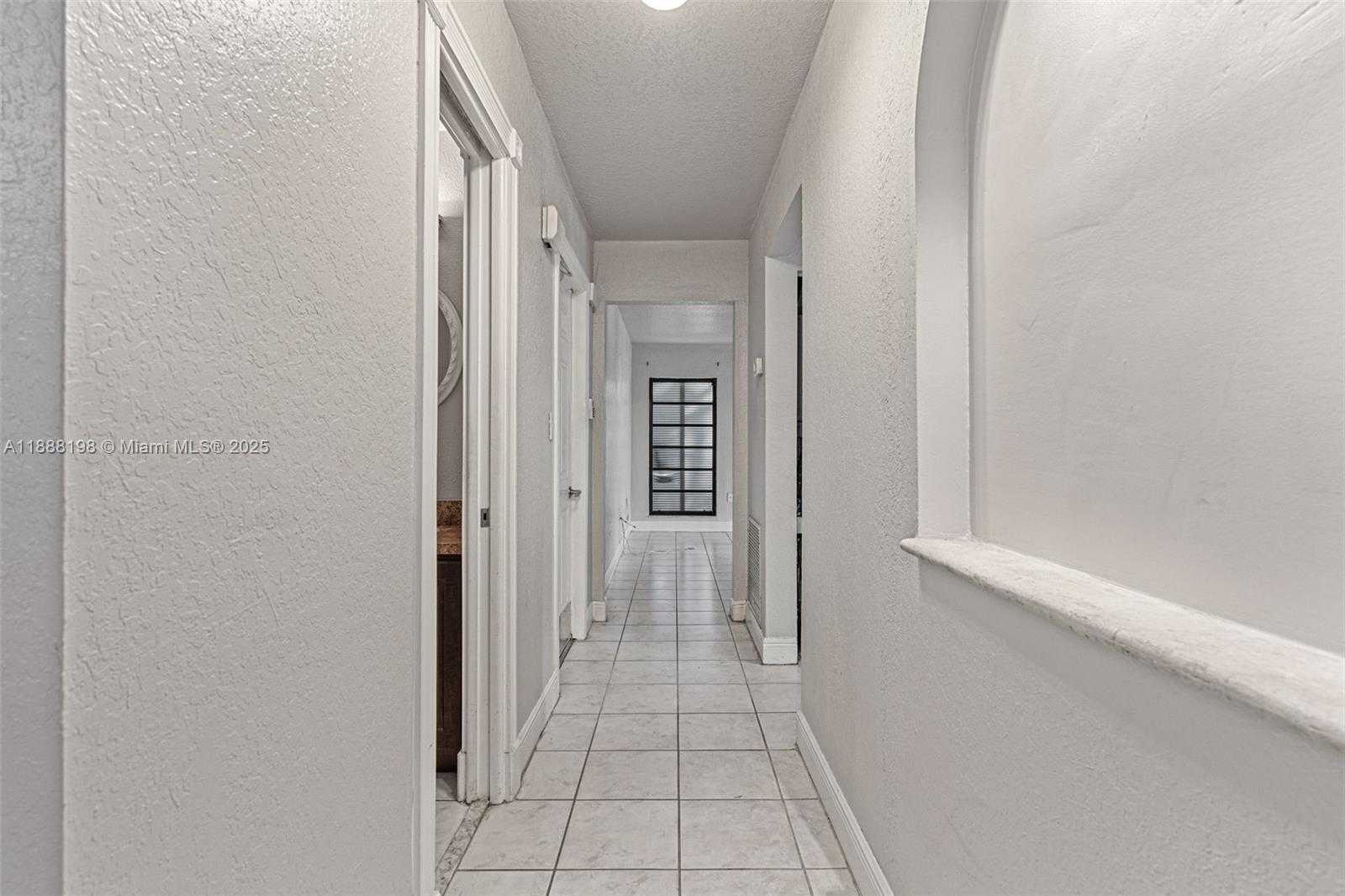 Small Image of 17900 SOUTH WEST 83RD AVE, Palmetto Bay Number 14