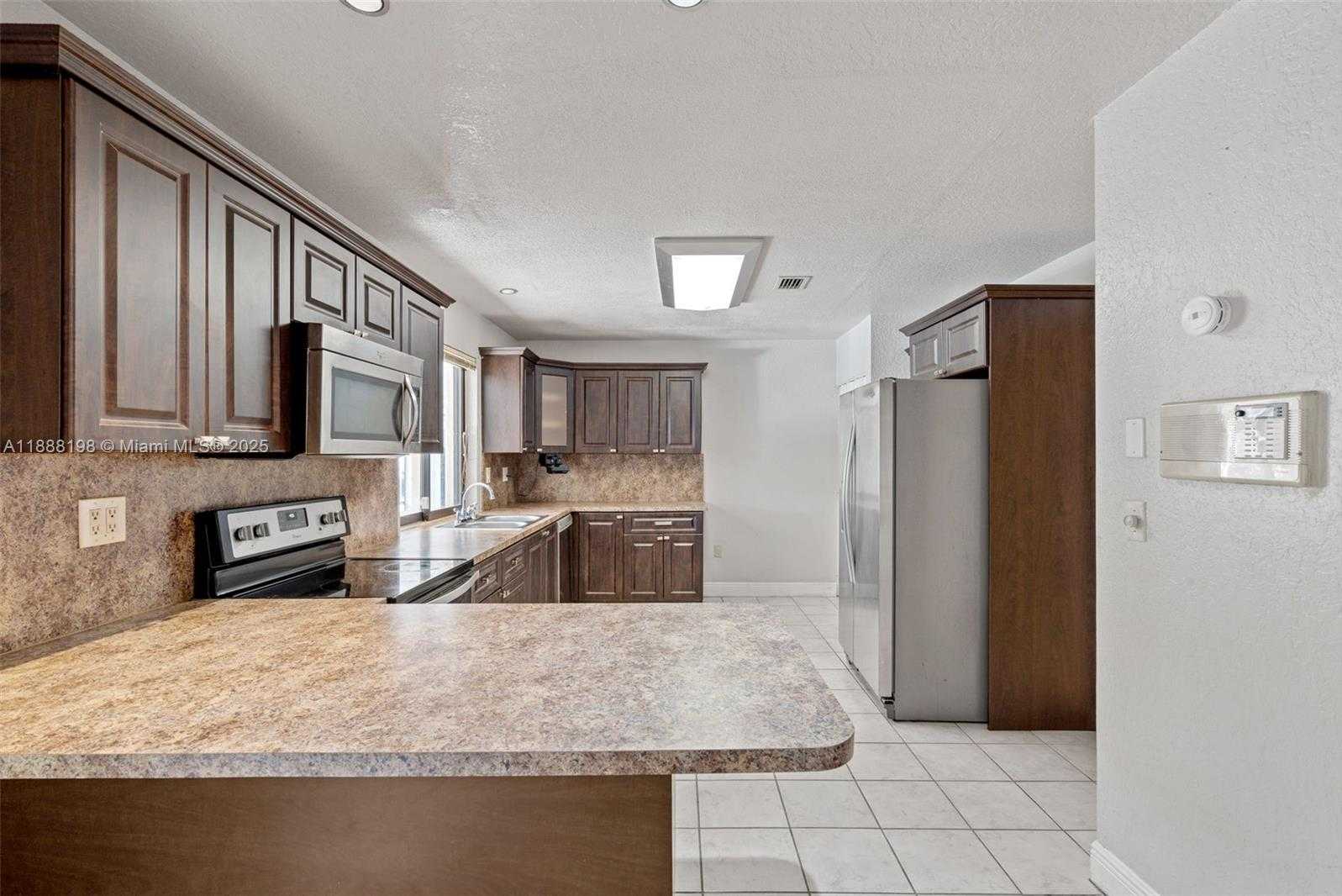 Small Image of 17900 SOUTH WEST 83RD AVE, Palmetto Bay Number 21