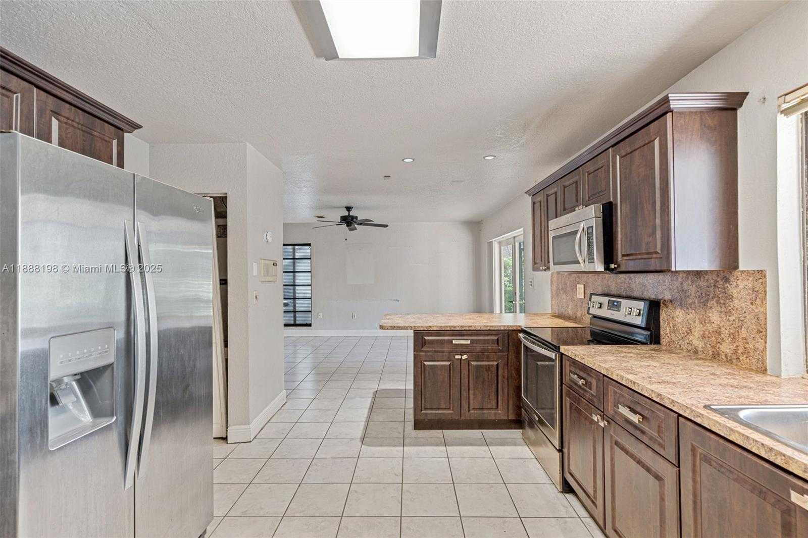Small Image of 17900 SOUTH WEST 83RD AVE, Palmetto Bay Number 25
