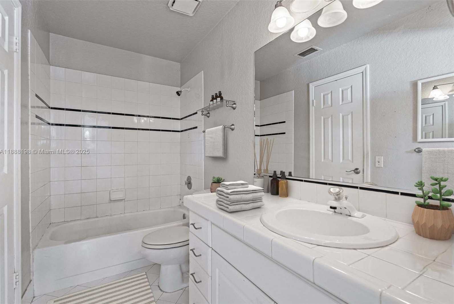 Small Image of 17900 SOUTH WEST 83RD AVE, Palmetto Bay Number 34