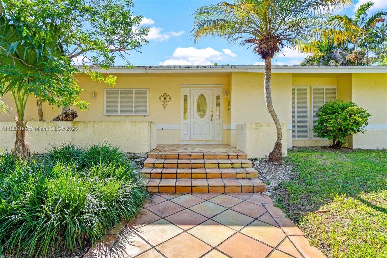 Small Image of 17900 SOUTH WEST 83RD AVE, Palmetto Bay Number 5