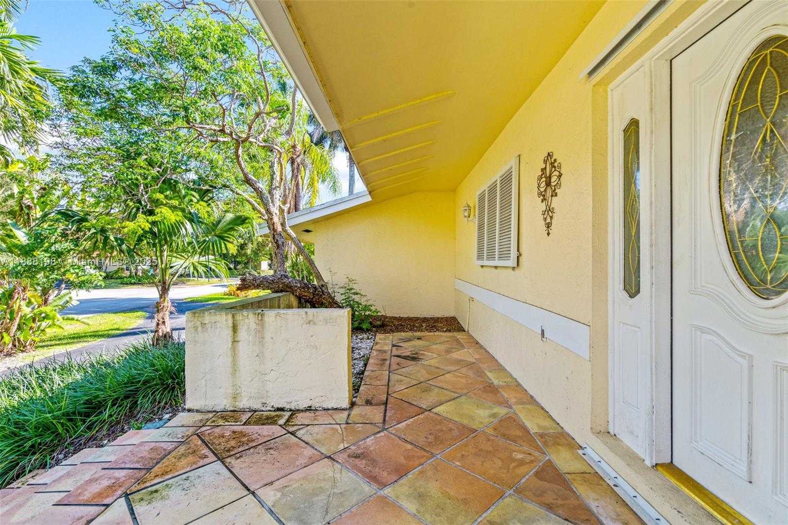 Small Image of 17900 SOUTH WEST 83RD AVE, Palmetto Bay Number 6