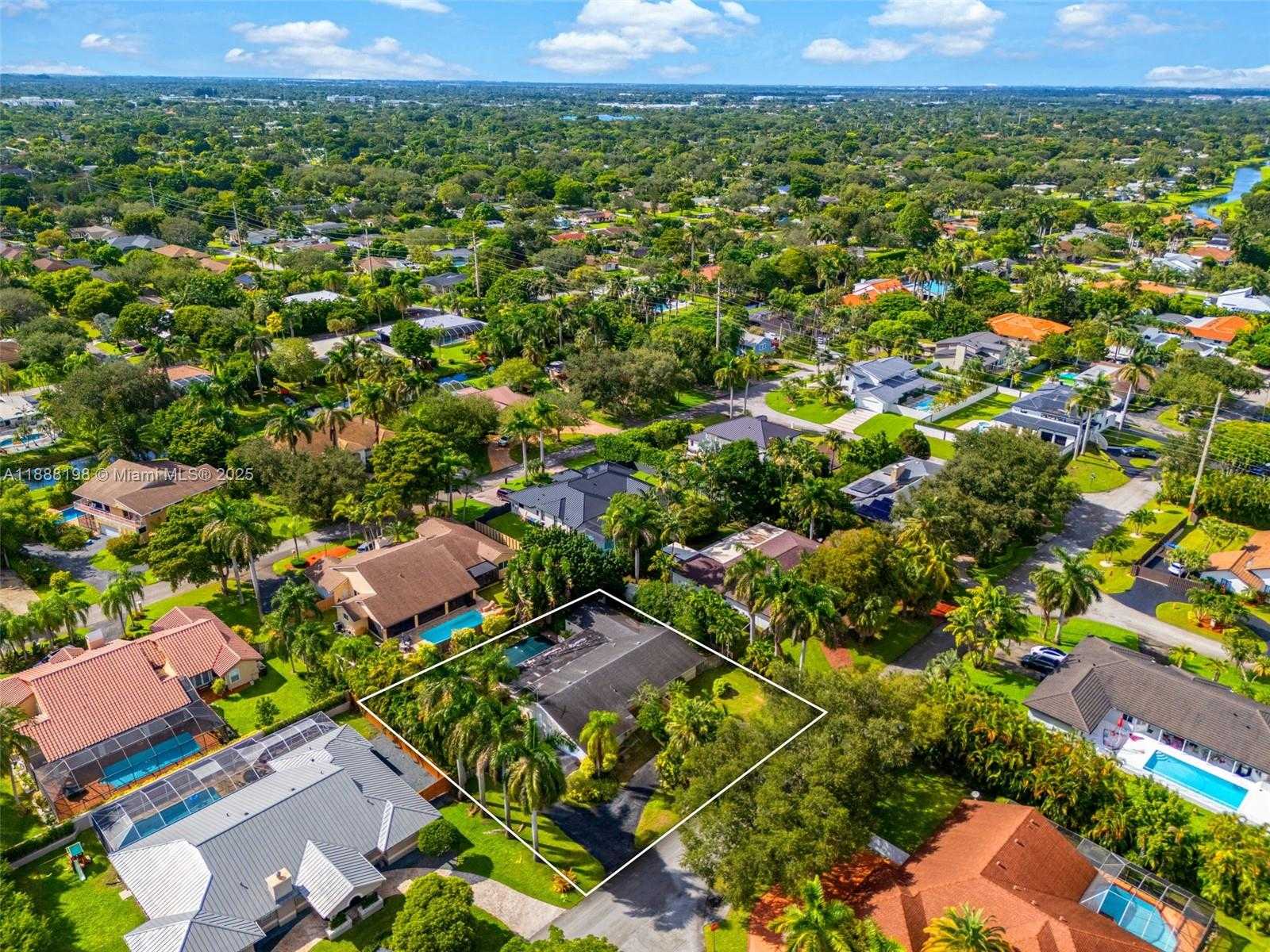 Small Image of 17900 SOUTH WEST 83RD AVE, Palmetto Bay Number 62