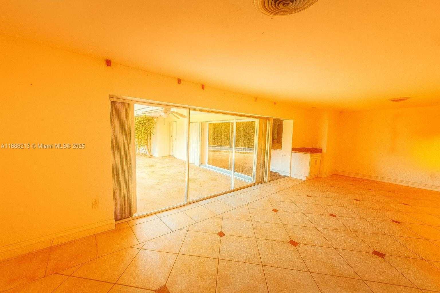 Small Image of 1422 CORUNA AVE, Coral Gables Number 18