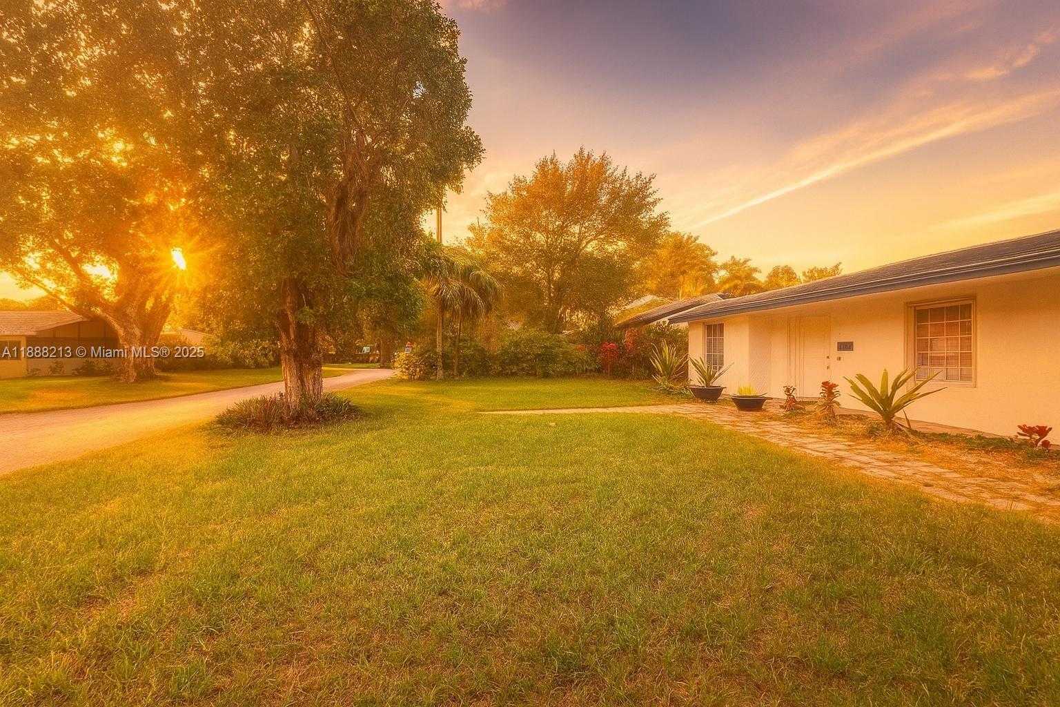 Small Image of 1422 CORUNA AVE, Coral Gables Number 19