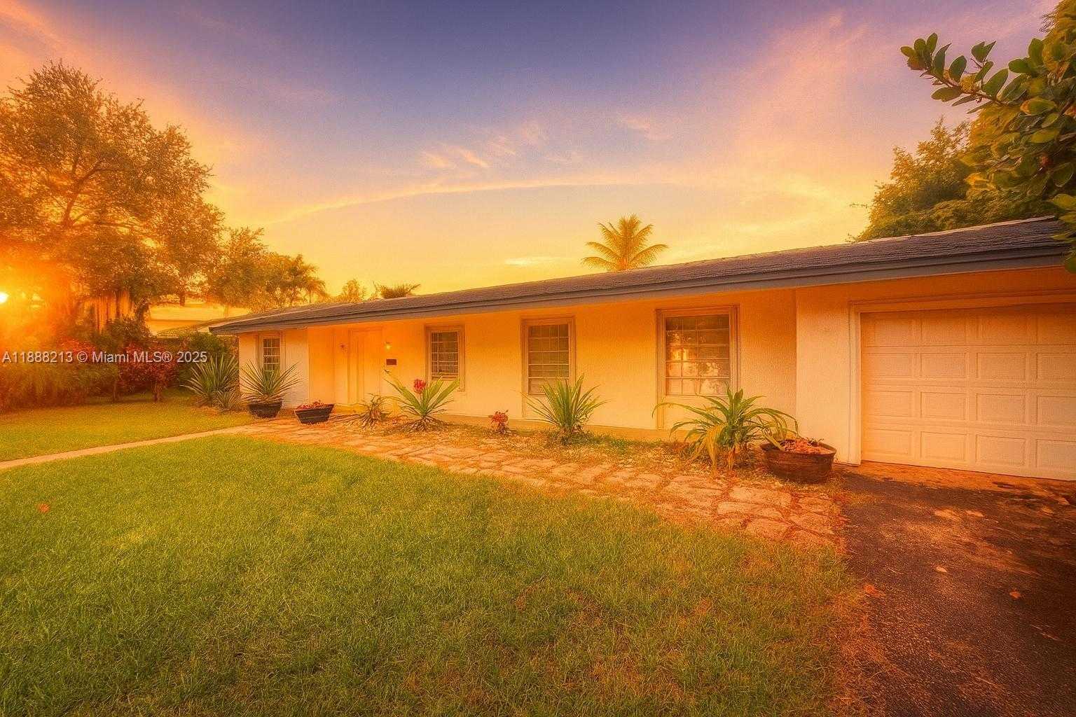Small Image of 1422 CORUNA AVE, Coral Gables Number 20