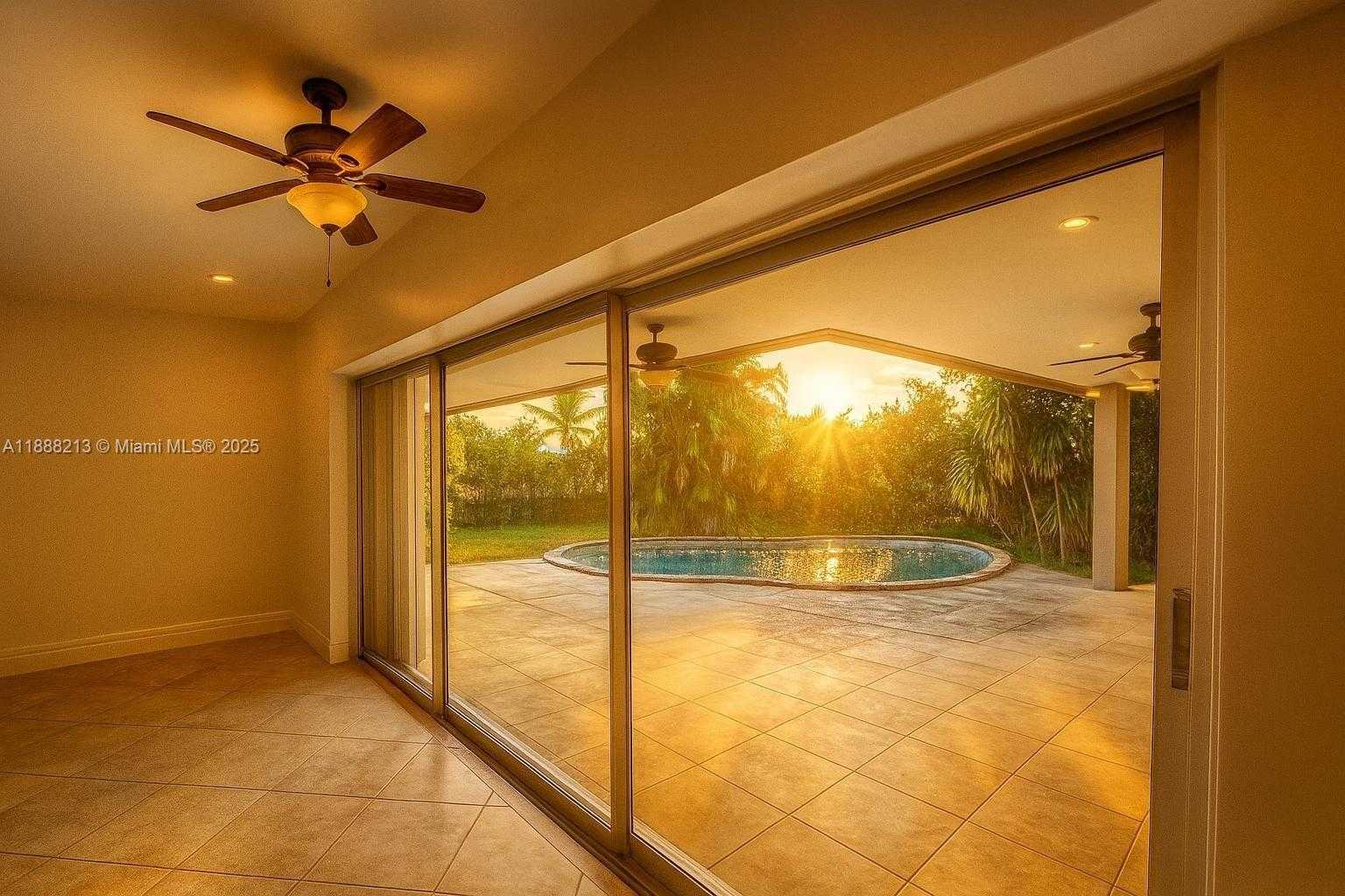 Small Image of 1422 CORUNA AVE, Coral Gables Number 6