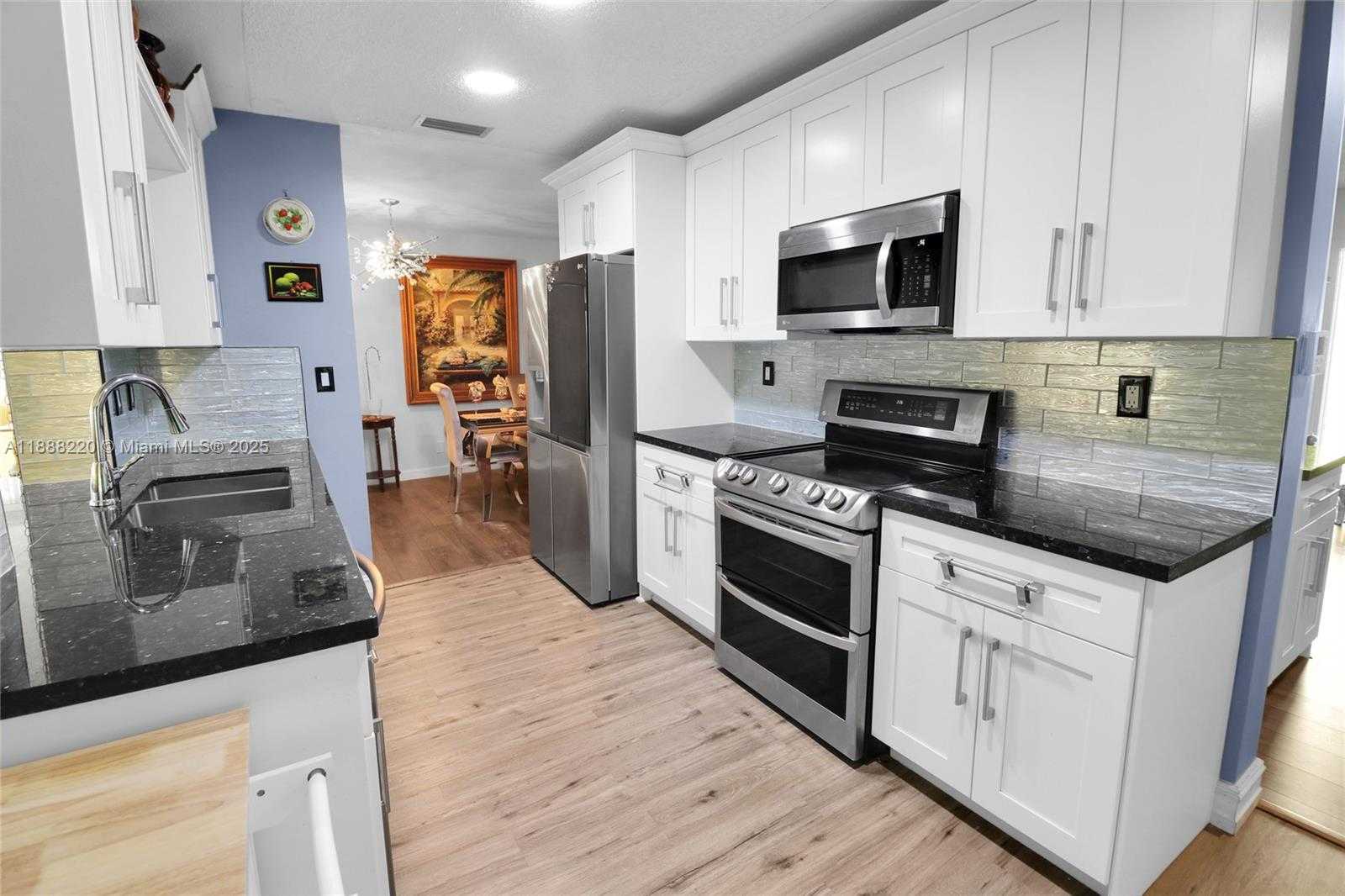 Small Image of 6712 NORTH WEST 73RD ST, Tamarac Number 17