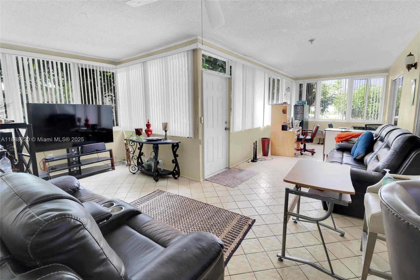Small Image of 6712 NORTH WEST 73RD ST, Tamarac Number 4