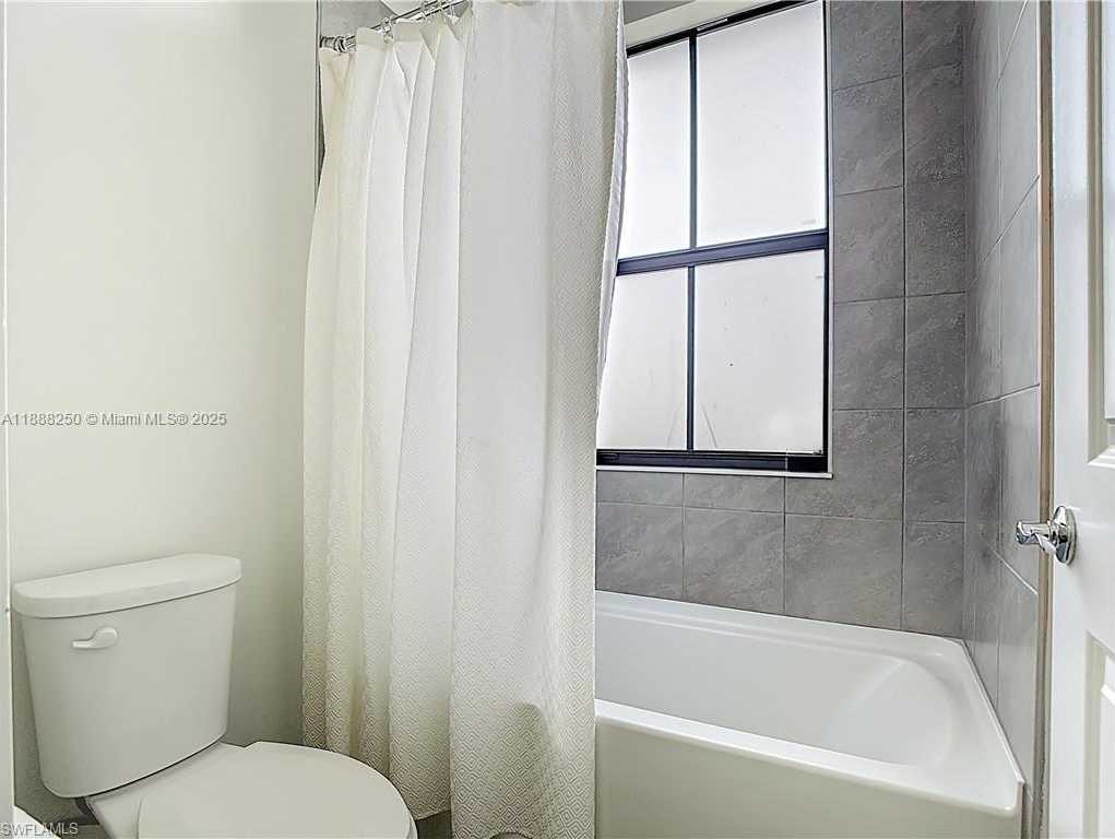 Small Image of 5696 ARGENTO DR, Ave Maria Number 15