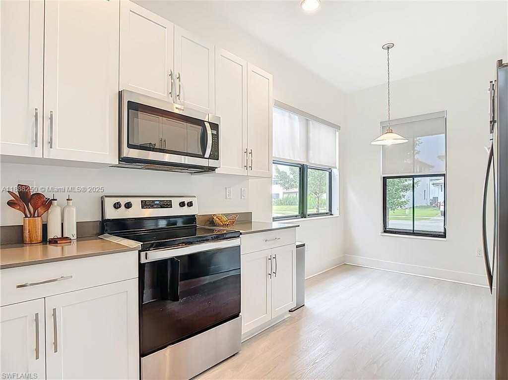 Small Image of 5696 ARGENTO DR, Ave Maria Number 4