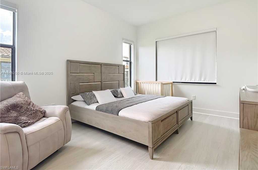 Small Image of 5696 ARGENTO DR, Ave Maria Number 7