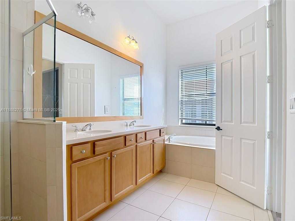 Small Image of 5118 GENOA ST, Ave Maria Number 21