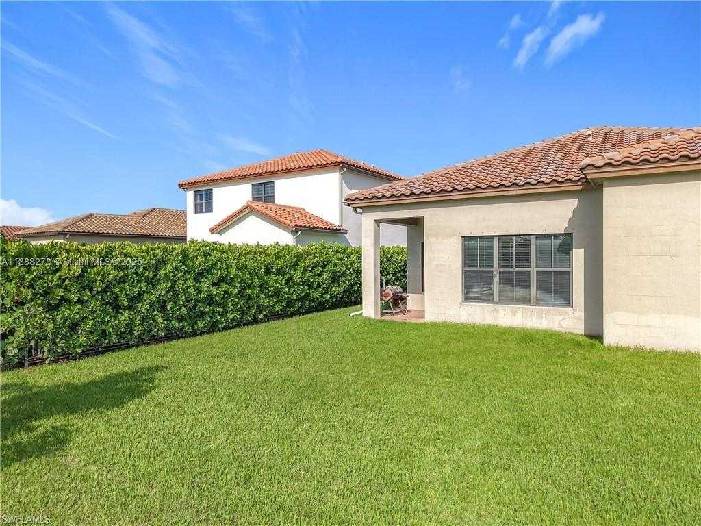 Small Image of 5118 GENOA ST, Ave Maria Number 27