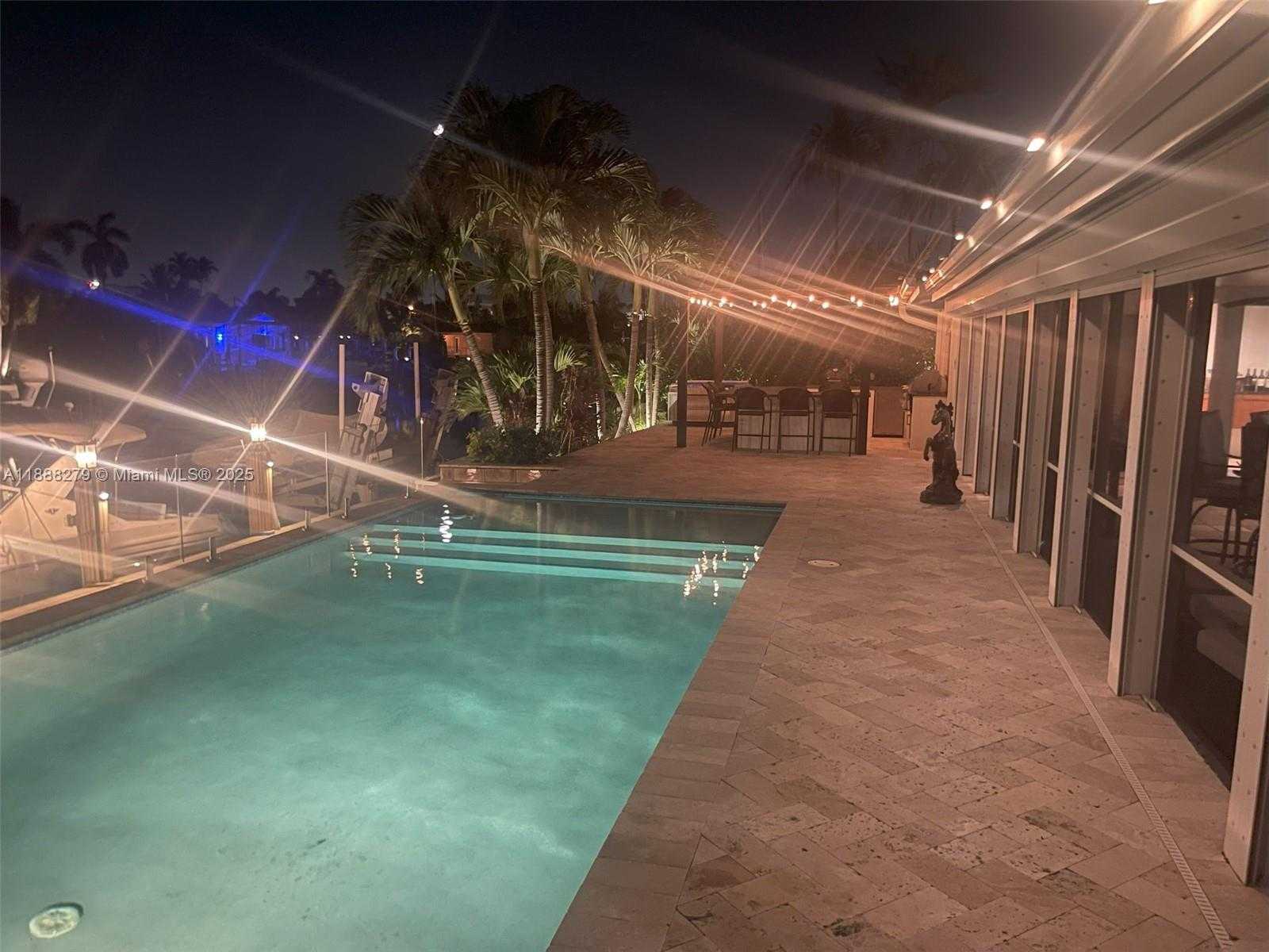 Small Image of 2740 NORTH EAST 6TH ST, Pompano Beach Number 12