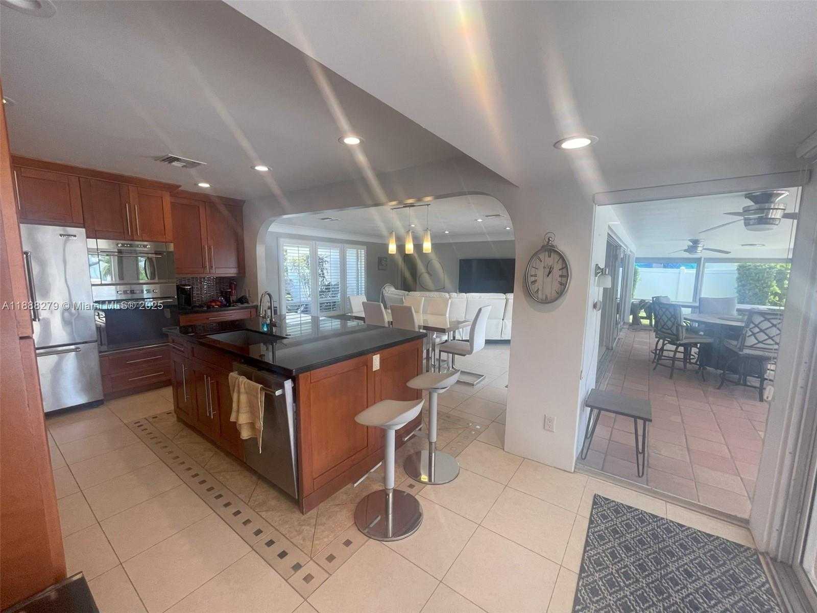 Small Image of 2740 NORTH EAST 6TH ST, Pompano Beach Number 20