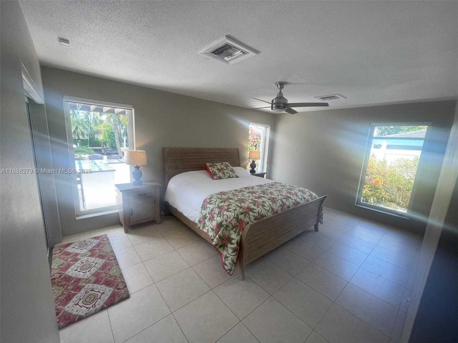 Small Image of 2740 NORTH EAST 6TH ST, Pompano Beach Number 28