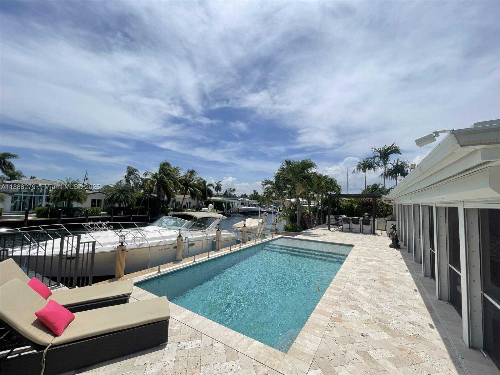 Small Image of 2740 NORTH EAST 6TH ST, Pompano Beach Number 4