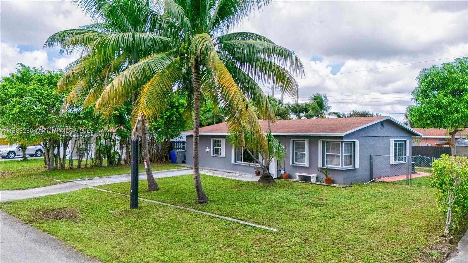 Small Image of 1631 NORTH EAST 32ND ST, Pompano Beach Number 4