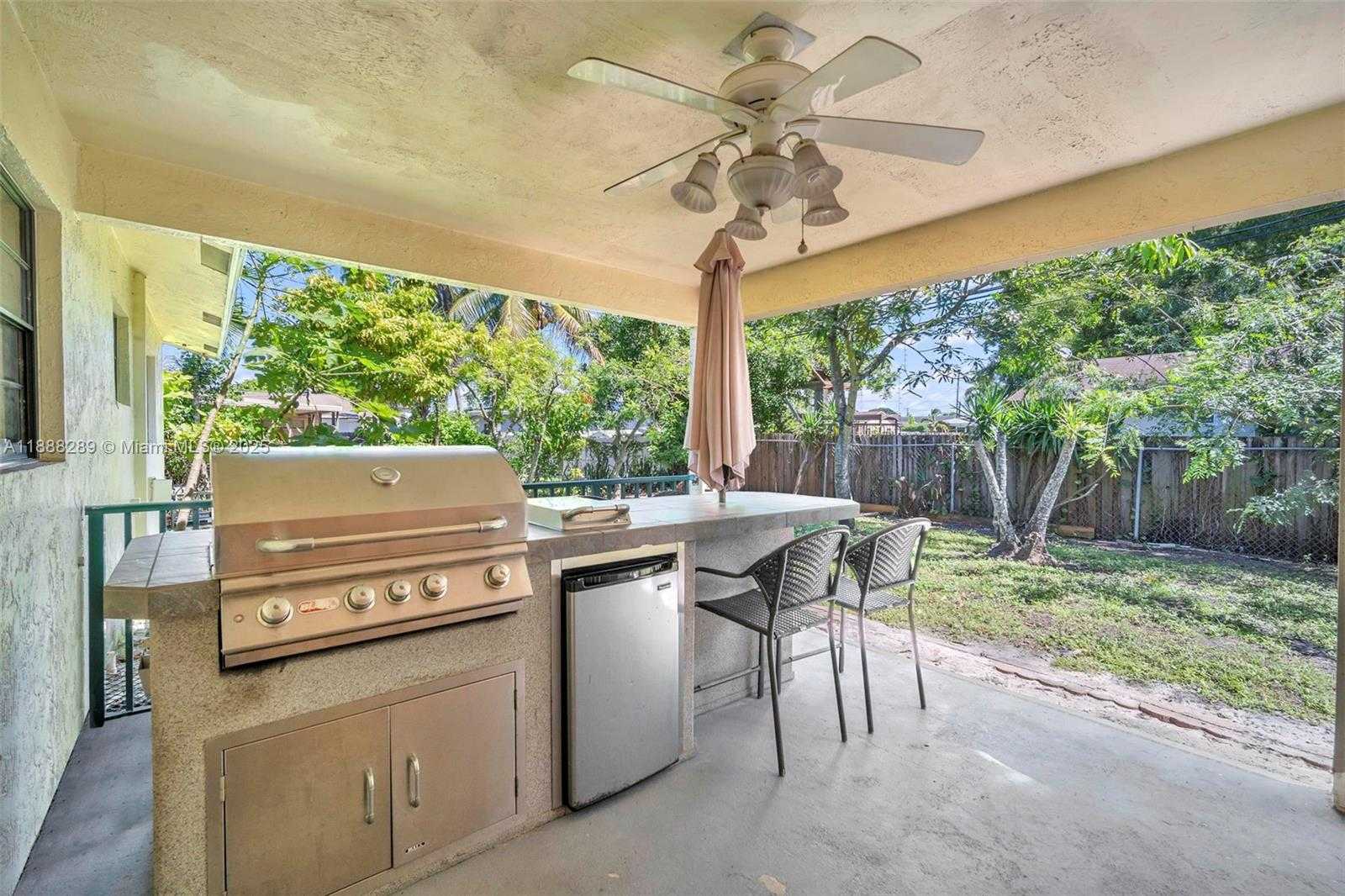Small Image of 1821 SOUTH WEST 98TH TER, Miramar Number 20