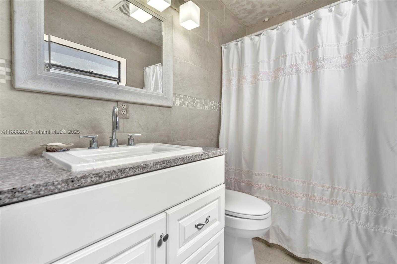 Small Image of 1821 SOUTH WEST 98TH TER, Miramar Number 7