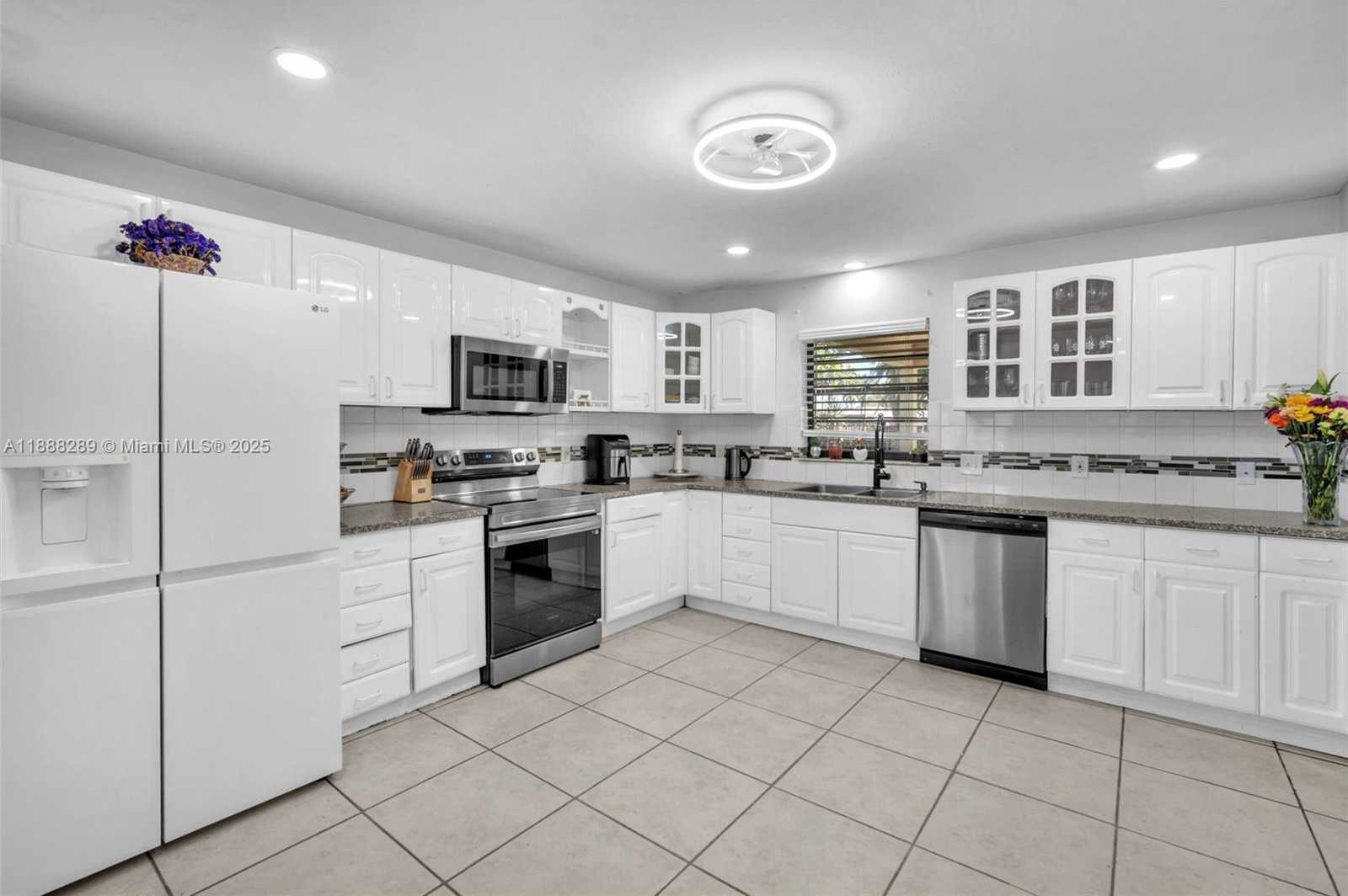 Small Image of 1821 SOUTH WEST 98TH TER, Miramar Number 9