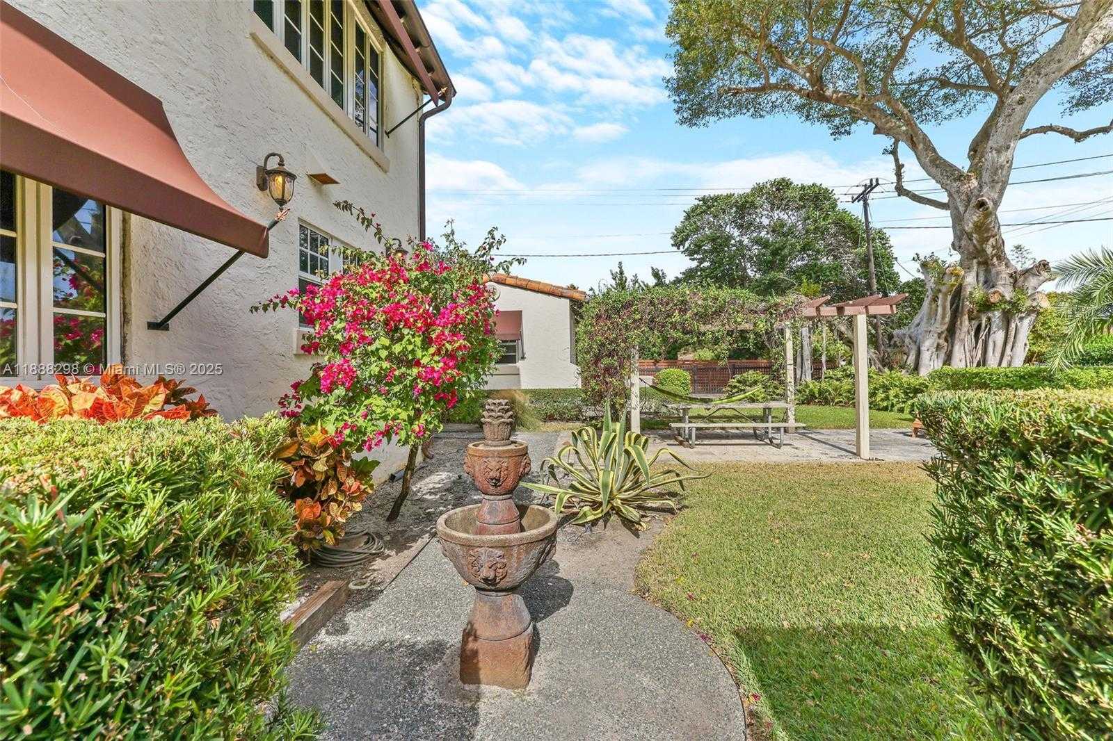 Small Image of 1291 NORTH EAST 102ND ST, Miami Shores Number 10