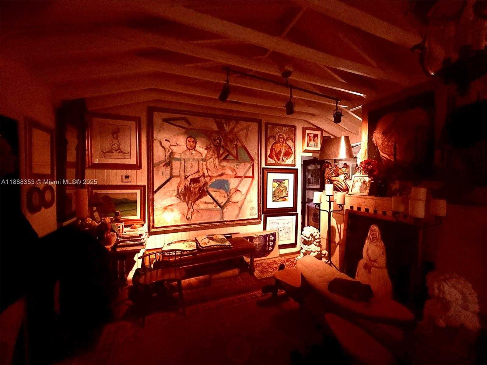 Small Image of 10901 NORTH EAST 3RD AVE, Miami Number 33