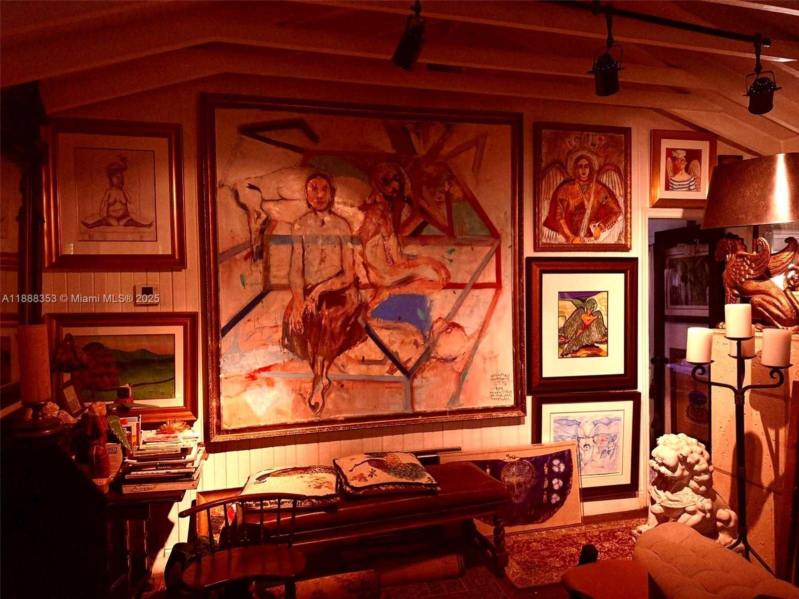 Small Image of 10901 NORTH EAST 3RD AVE, Miami Number 34