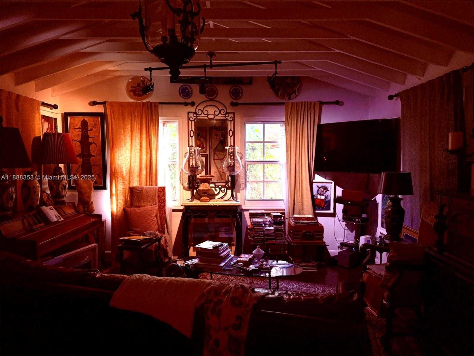 Small Image of 10901 NORTH EAST 3RD AVE, Miami Number 37