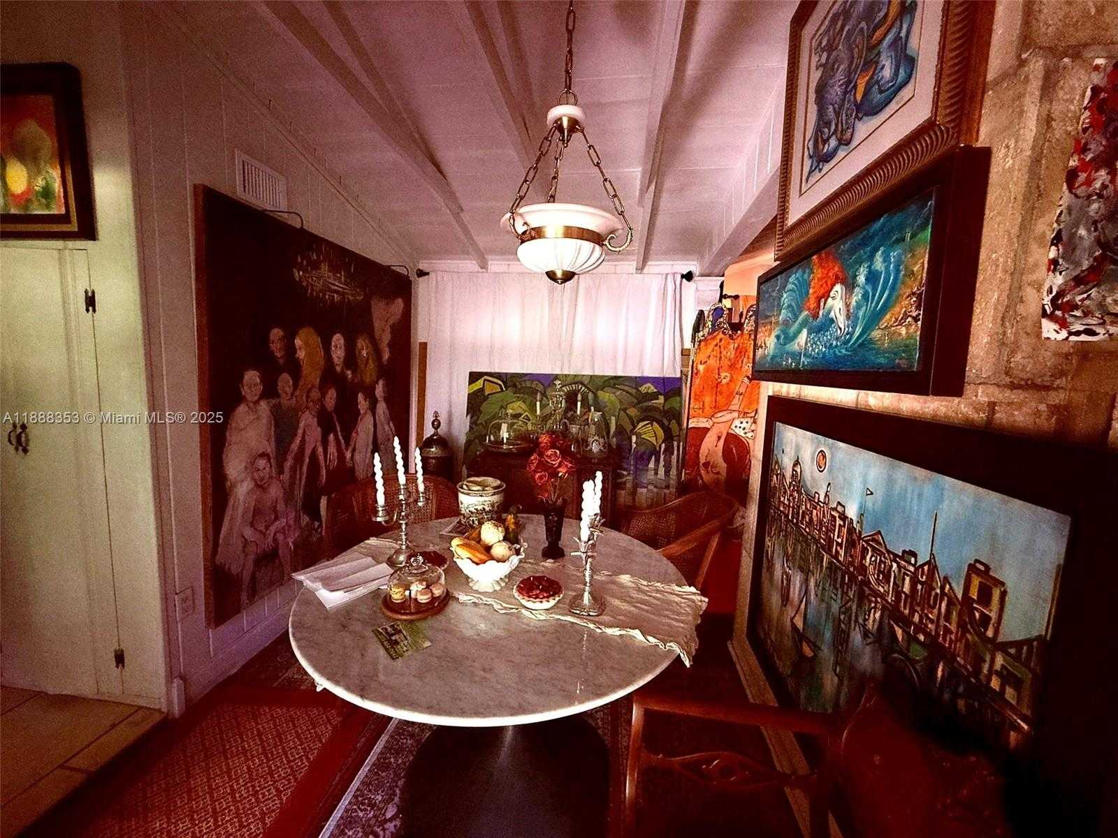 Small Image of 10901 NORTH EAST 3RD AVE, Miami Number 39
