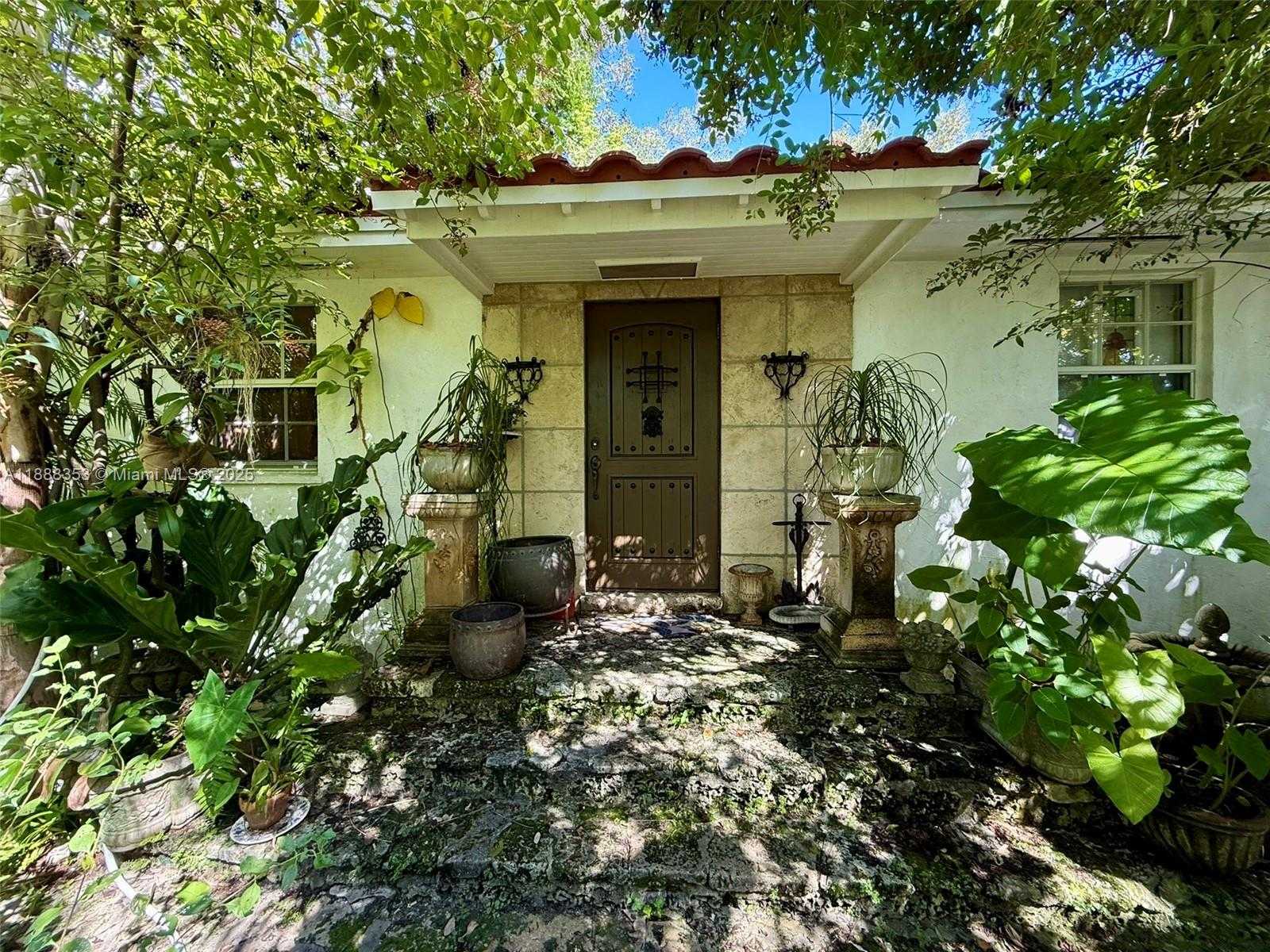 Small Image of 10901 NORTH EAST 3RD AVE, Miami Number 4