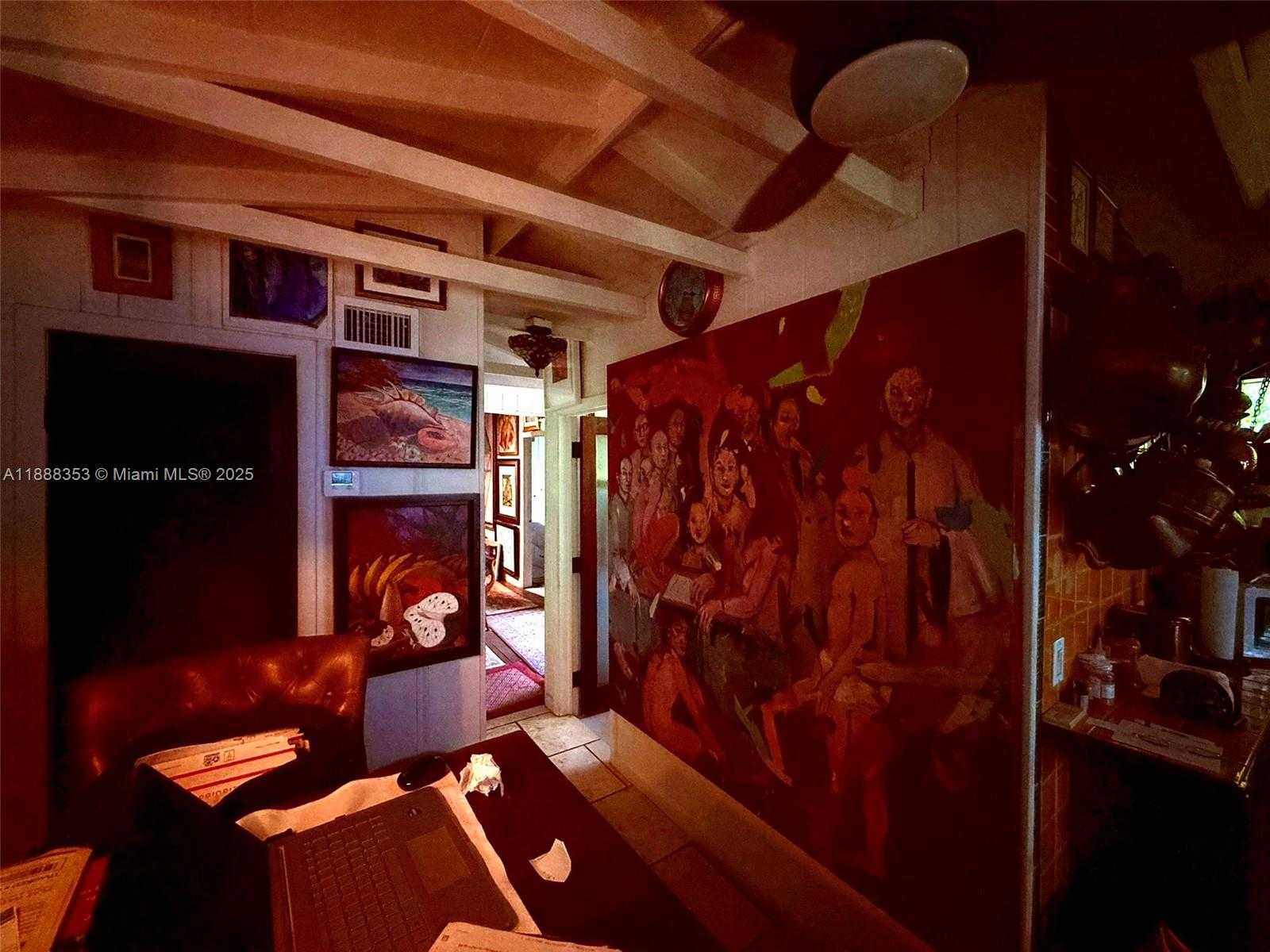 Small Image of 10901 NORTH EAST 3RD AVE, Miami Number 51