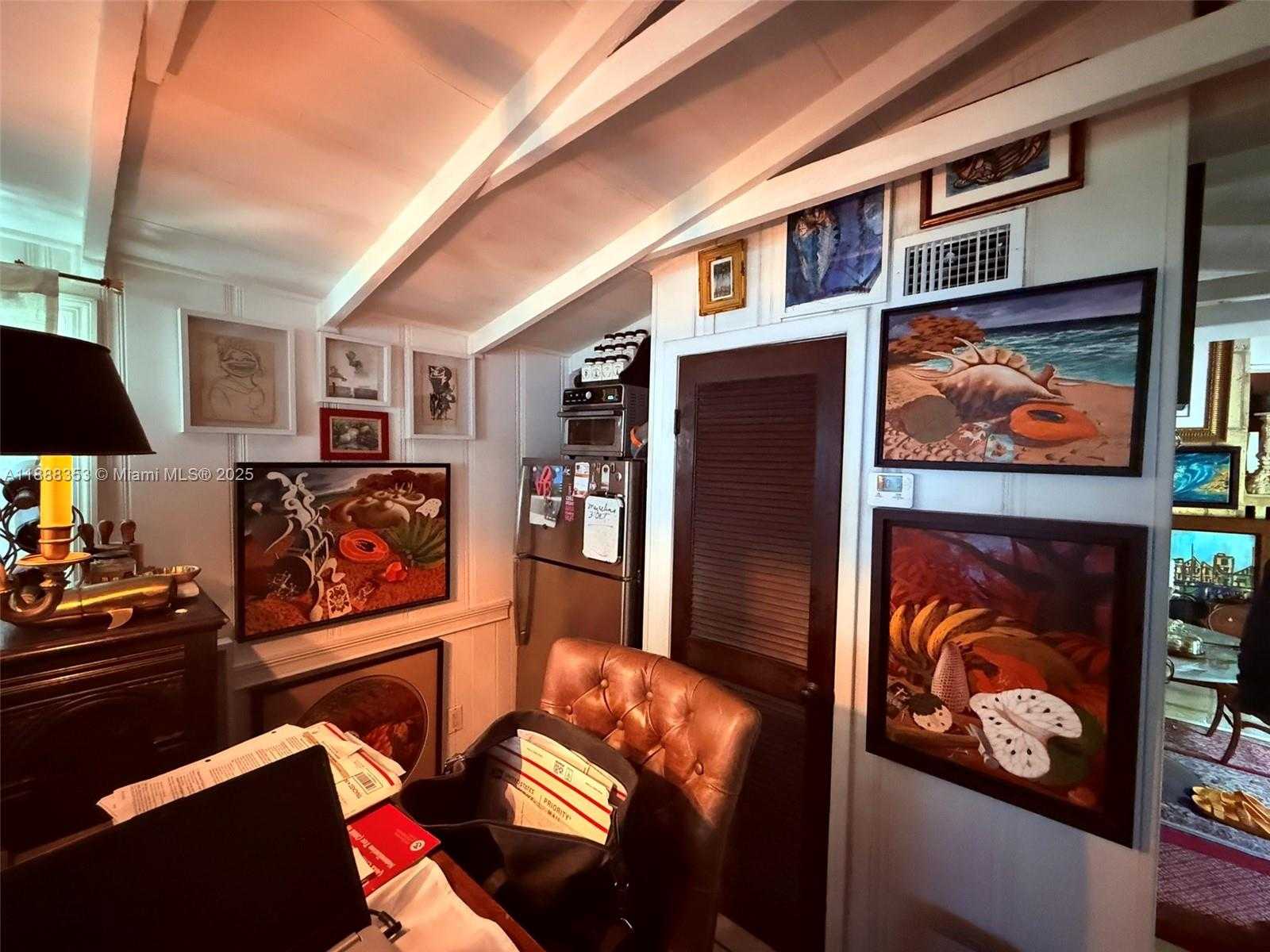 Small Image of 10901 NORTH EAST 3RD AVE, Miami Number 52