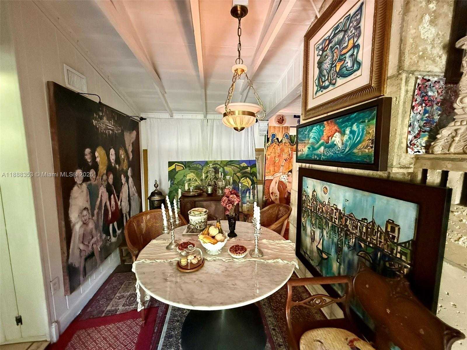 Small Image of 10901 NORTH EAST 3RD AVE, Miami Number 58