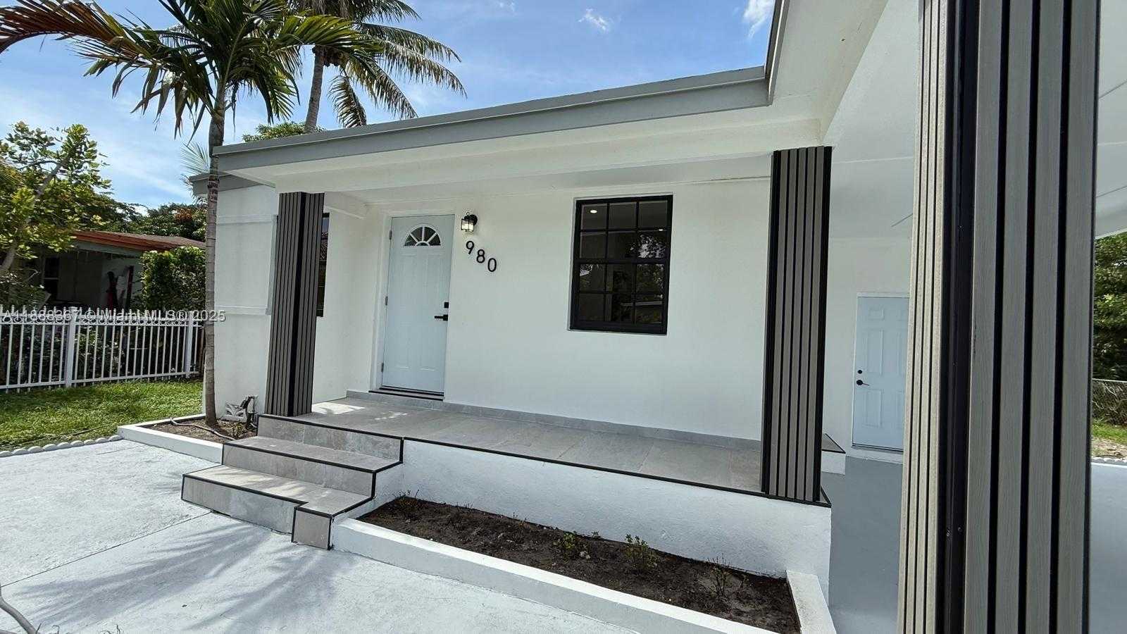 Small Image of 980 NORTH EAST 146TH ST, North Miami Number 10