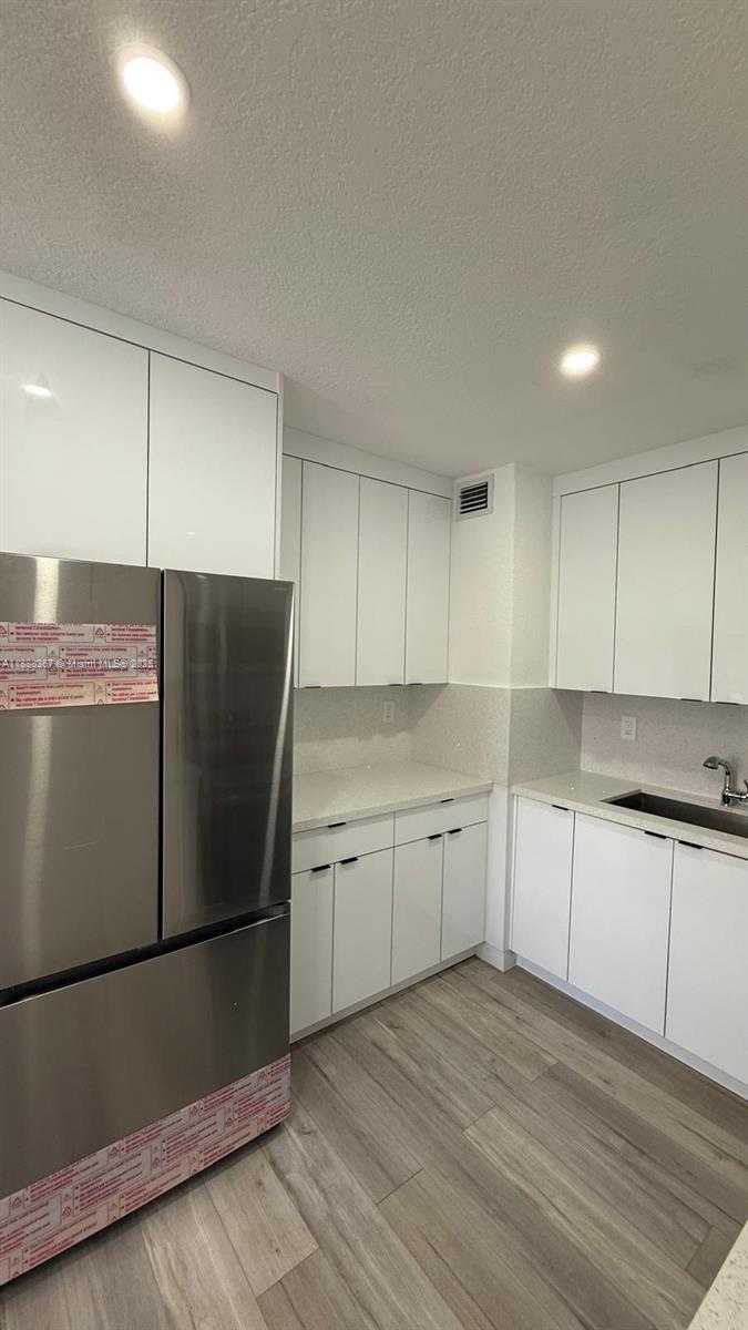 Small Image of 980 NORTH EAST 146TH ST, North Miami Number 18