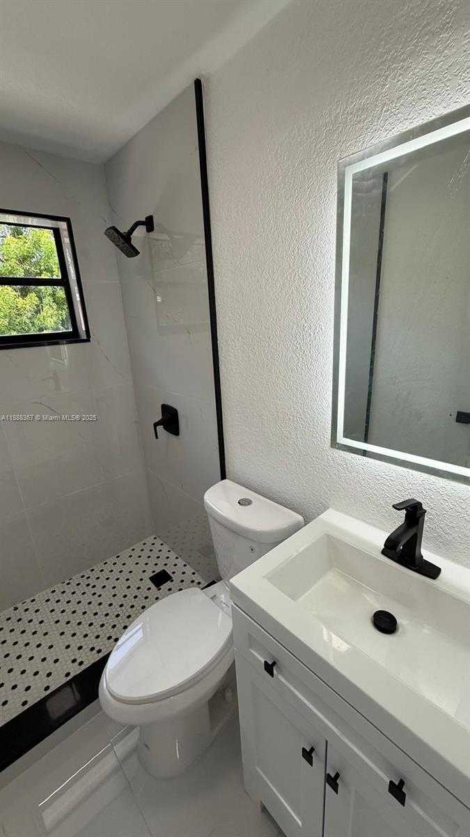 Small Image of 980 NORTH EAST 146TH ST, North Miami Number 27