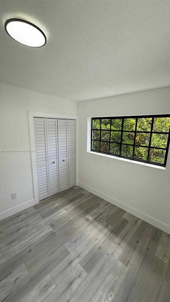 Small Image of 980 NORTH EAST 146TH ST, North Miami Number 30